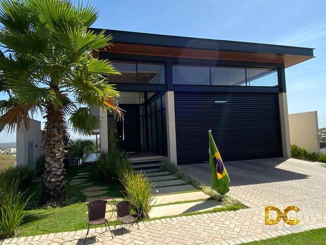 #109 - Casa em condomínio para Venda em Cuiabá - MT