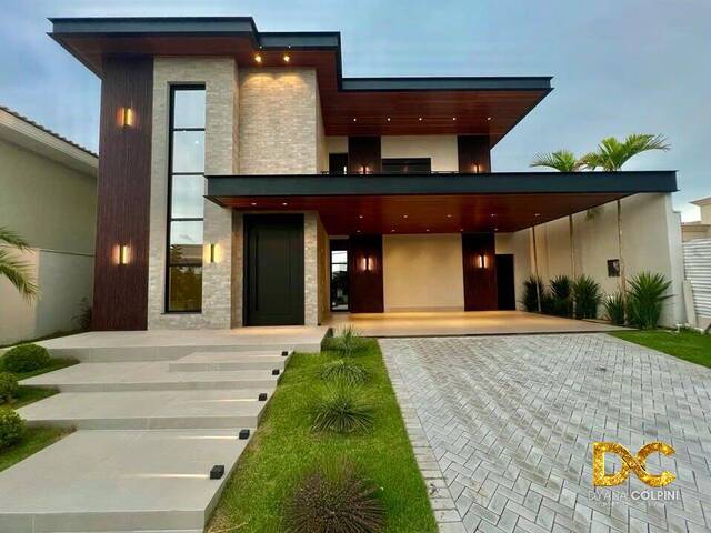 #113 - Casa em condomínio para Venda em Cuiabá - MT