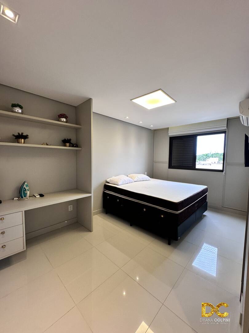 Apartamento para alugar com 3 quartos, 209m² - Foto 8